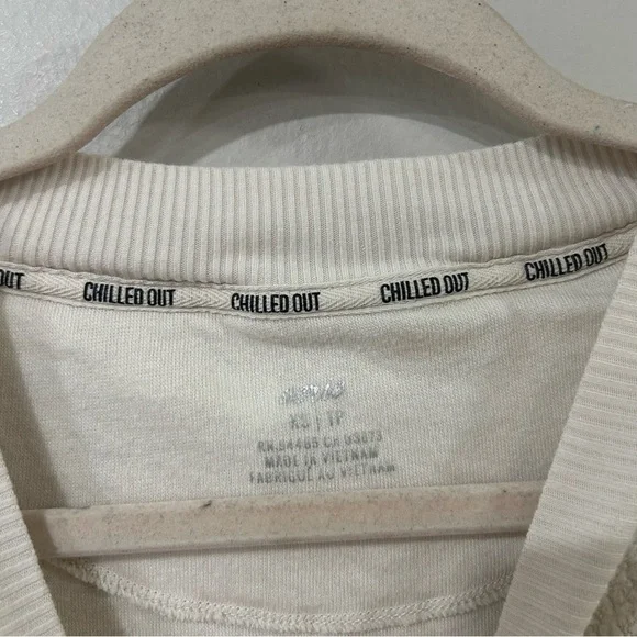 Aerie Chilled Out Cream Crewneck Oversized Side Slit Sweatshirt Women’s Size XS - Picture 4 of 7